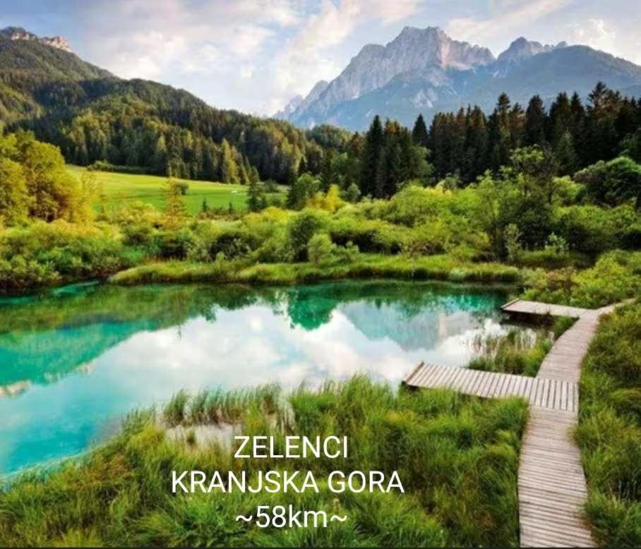 Apartmaji Mojca Pension Križe Buitenkant foto